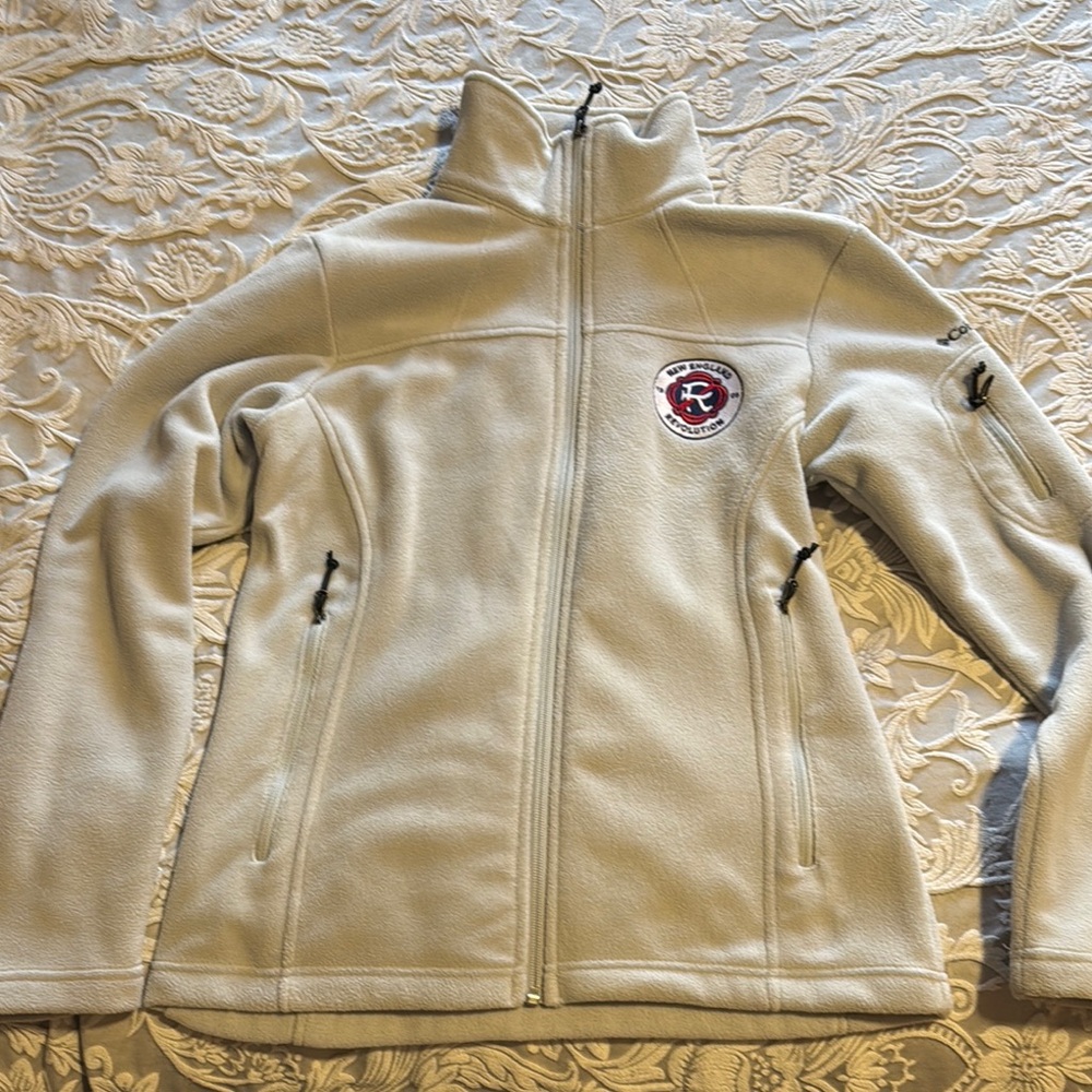 Columbia New England Revolution Fleece jacketed size Small. Like new.